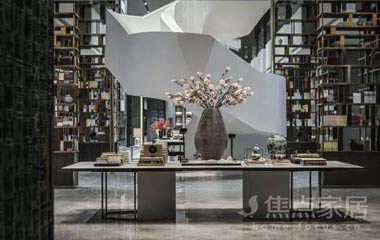 這才叫真正的新中式玄關(guān),只一眼,就讓人驚喜萬分