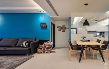 優雅而寧靜的藍色 如一幅靜謐畫