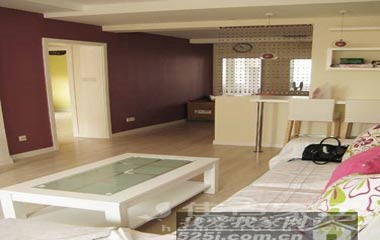 88平二室二廳 80后小夫妻13萬打造現(xiàn)代簡約