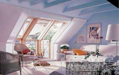 斜頂閣樓設計 在城市最高處品味不規(guī)則