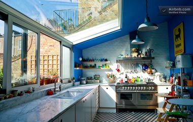 改建的采光超好日光公寓 如私家小花園