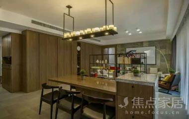 規劃師的家，很有咖啡書屋的味道