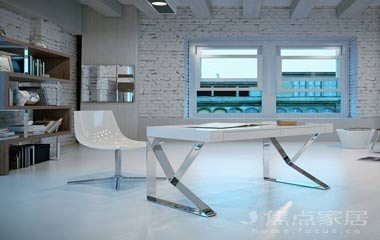 十足的個(gè)性電腦桌設(shè)計(jì)