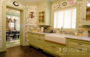 廚房墻面變美后,鍋碗瓢盆們再也坐不住